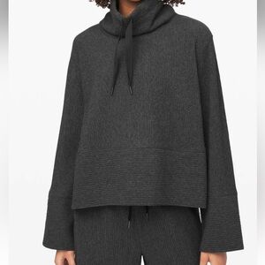 Lululemon Retreat Yourself Pullover